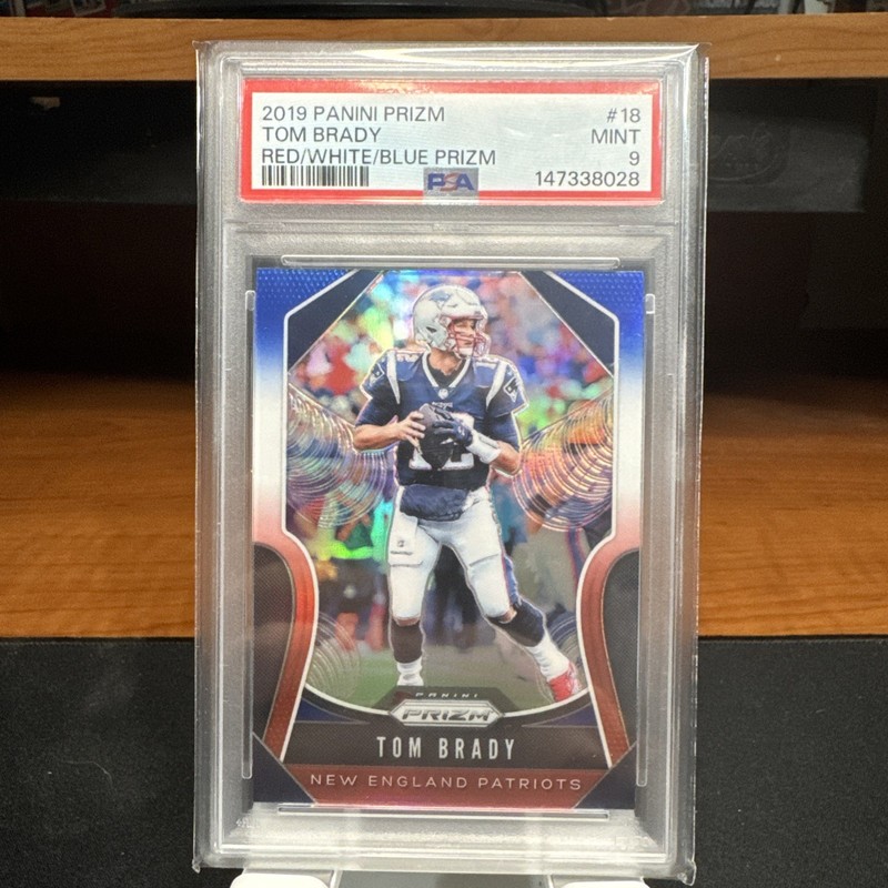 2019 Panini Prizm Tom Brady #18 Red White Blue Prizm PSA 9