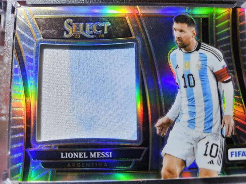LIONEL LEO MESSI PANINI SELECT SILVER PRIZM JUMBO 2-CLR PATCH ARGENTINA NON-AITO view 2