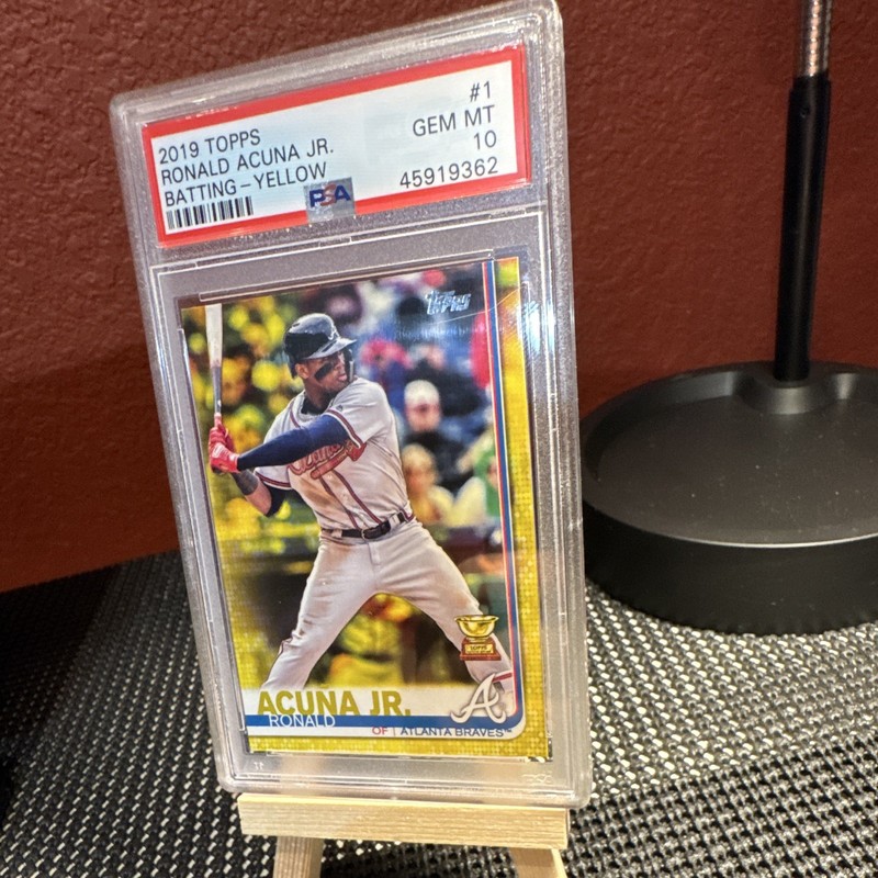 2019 Topps Ronald Acuna Jr. Batting #1 Yellow Parallel Braves PSA 10 view 1