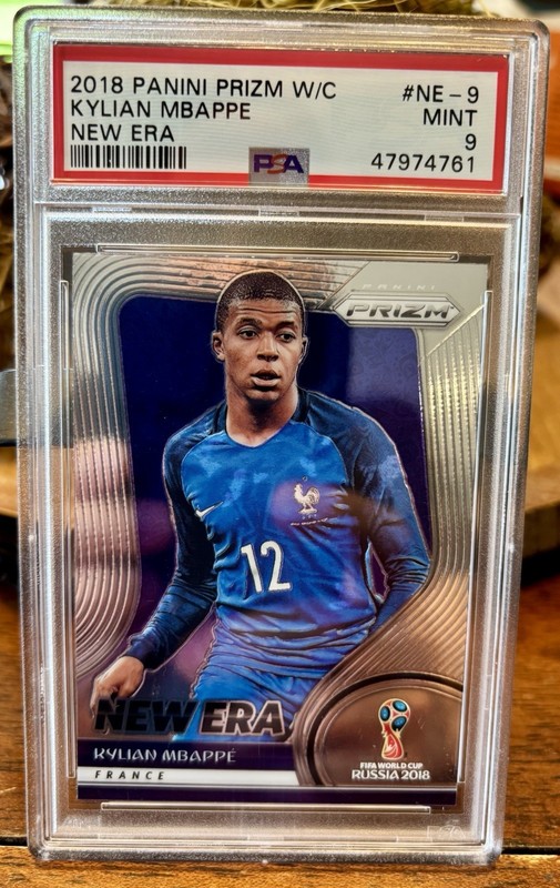 PSA Mint 9 2018 Panini Prizm World Cup #80 Kylian MBappe France Rookie Card