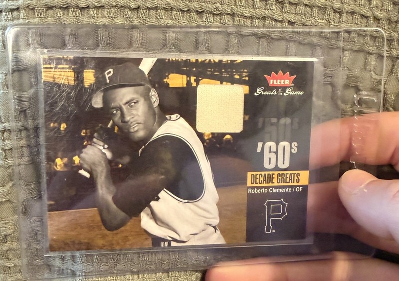 2006 FLEER GREATS OF THE GAME ROBERTO CLEMENTE GAME USED JERSEY patch DECADES