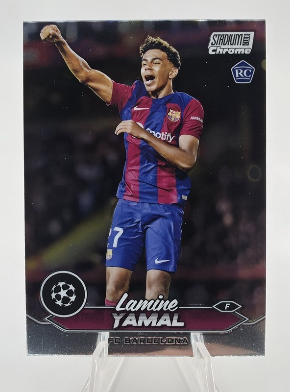 Lamine Yamal 2023 Topps Stadium Club Chrome RC Rookie #27 (5)