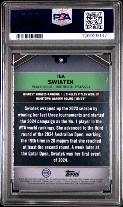 2024 TOPPS GRAPHITE TENNIS GREEN REFRACTOR #50 IGA SWIATEK 23/75 PSA 10 view 2