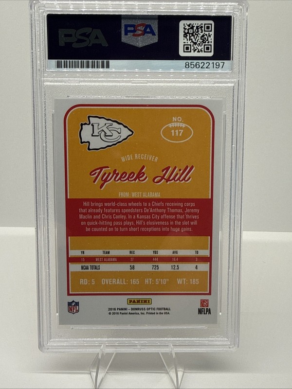 2016 Panini Donruss OPTIC Tyreek Hill SIGNED #117 RC Rookie Card PSA Autographed view 2