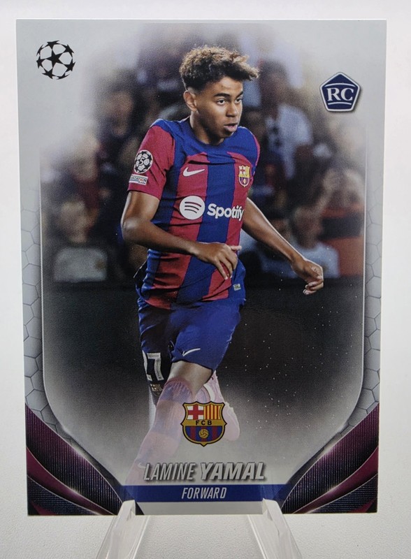 2023-24 Topps UEFA Lamine Yamal RC Rookie #64 Barcelona (2)