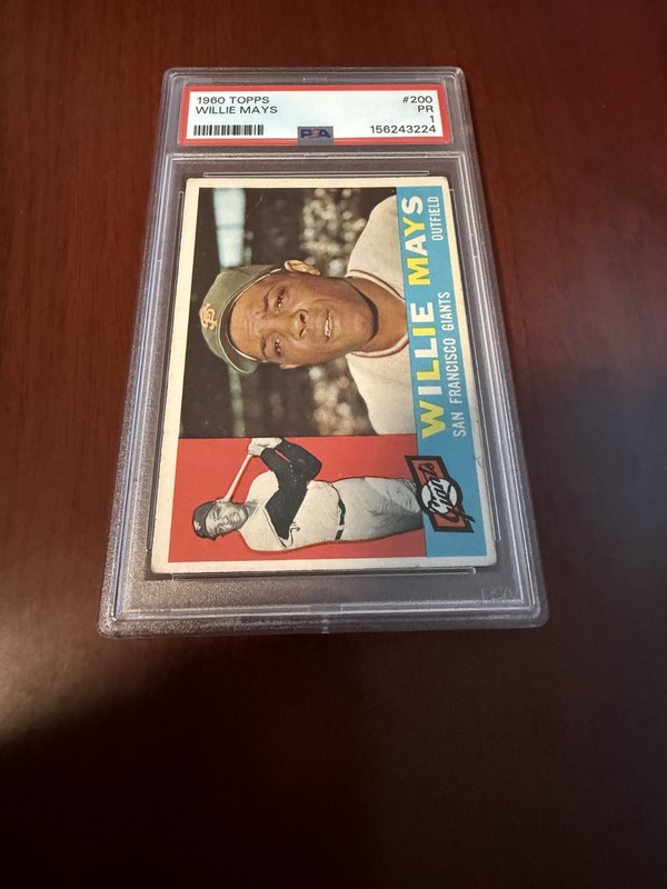 1960 Topps #200 Willie Mays HOF. PSA 1