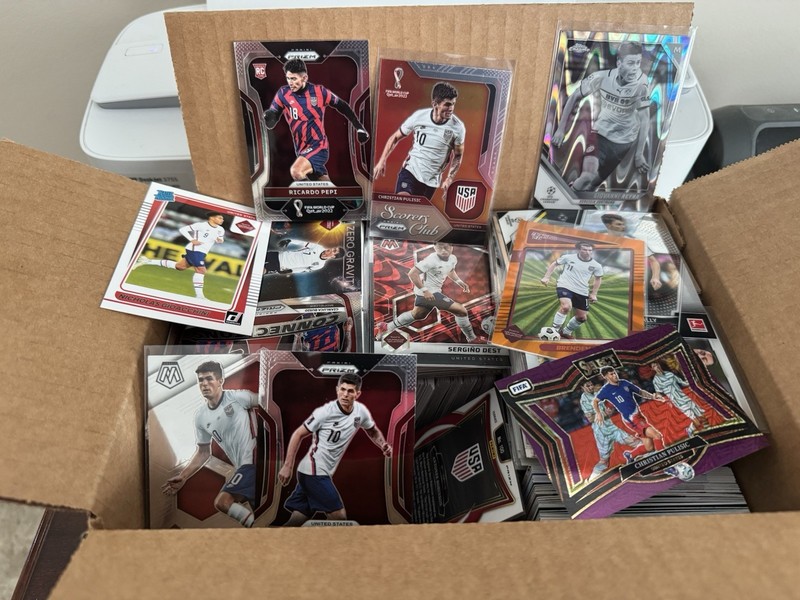 Bulk USMNT Soccer Card Lot 700+ Base/Parallels/Numbered Donruss/Optic/Prizm etc