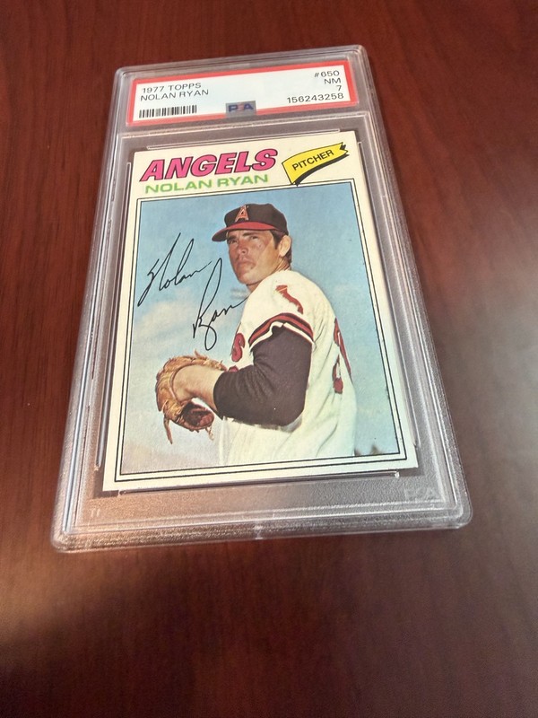 1977 Topps #650 Nolan Ryan HOF. PSA 7 NRMT