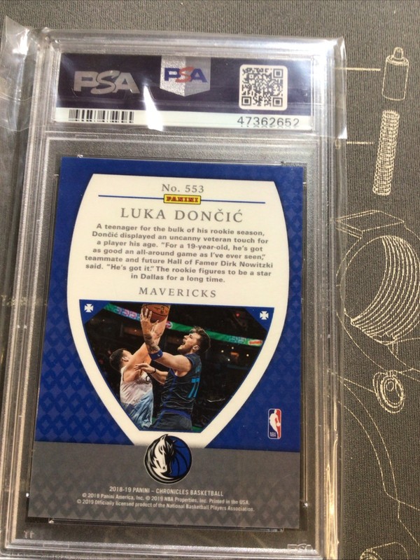2018-2019 Panini Chronicles Luka Doncic #553 PSA 9 Crusade Rookie RC Mavericks view 2