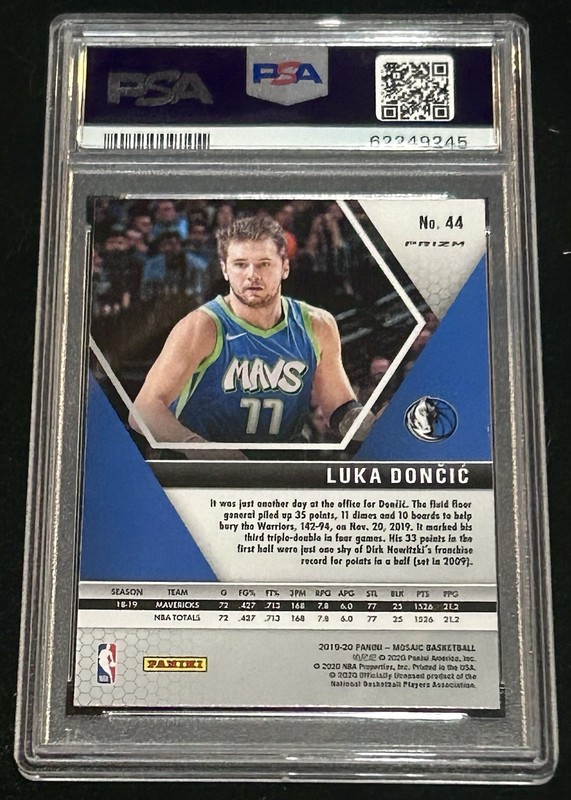 2019-20 Panini Mosaic Luka Dončić #44 Red Wave Prizm PSA 10 GEM MT Mavericks view 2