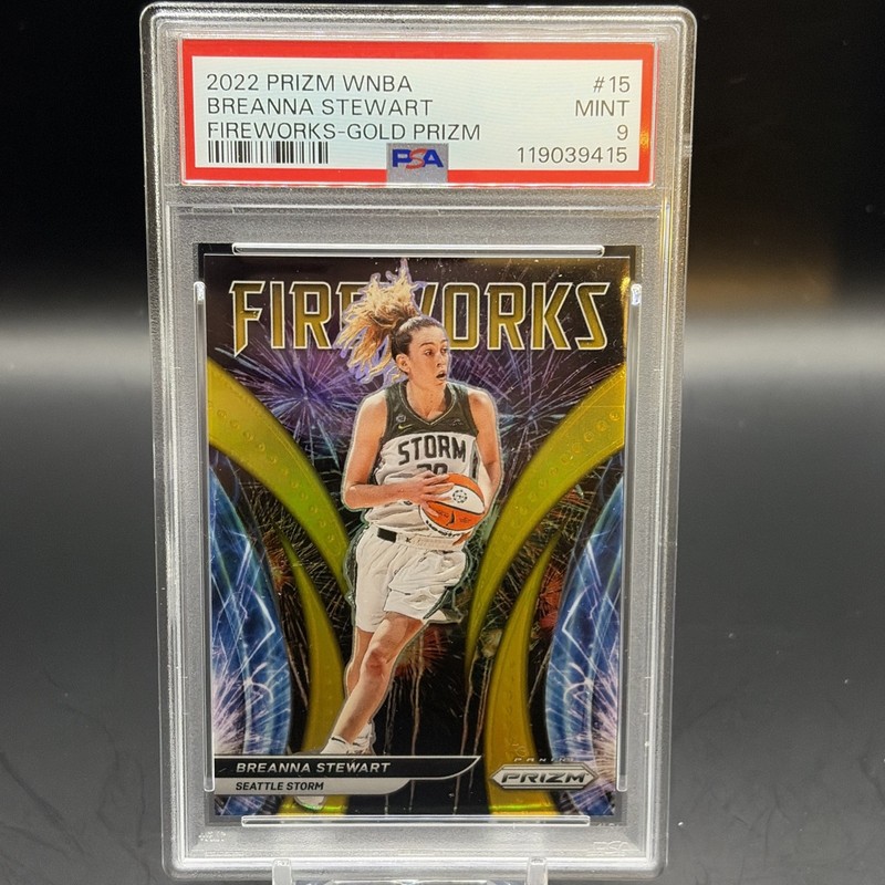 2022 Panini Prizm WNBA Fireworks Breanna Stewart Gold Prizm /10 #15 PSA 9