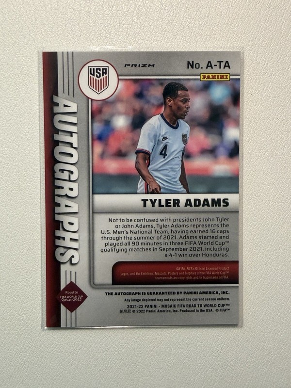 2021-22 TYLER ADAMS Panini Mosaic FIFA Road to World Cup AUTO USMNT USA view 2