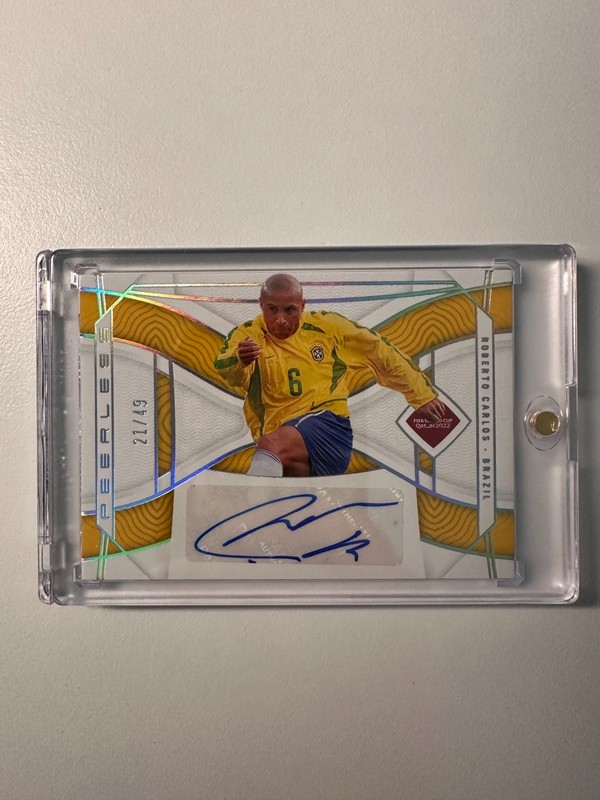 2022 Panini National Treasures Peerless Roberto Carlos Auto /49