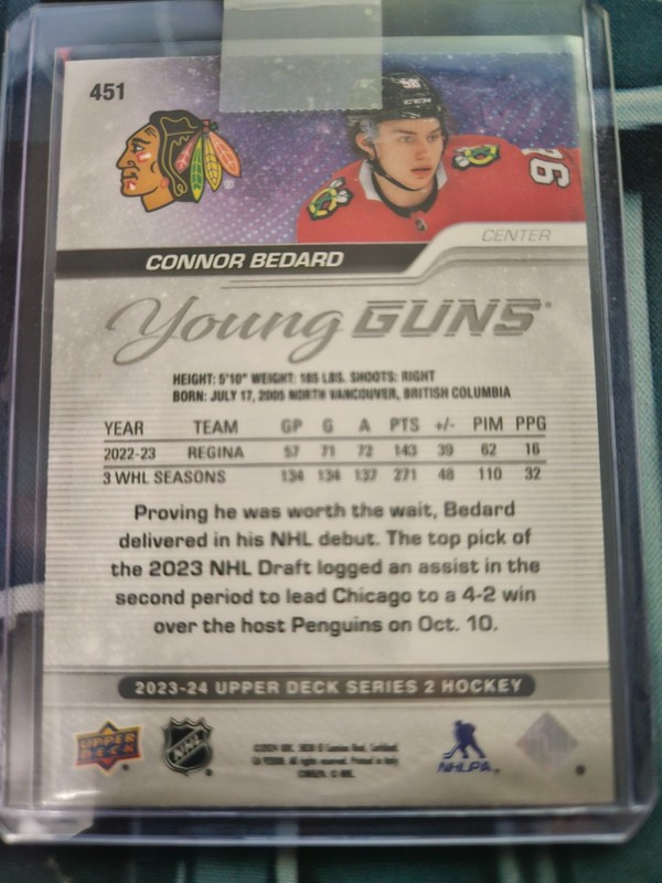 2023-24 Upper Deck Series 2 - Young Guns Connor Bedard #451 (RC) view 2