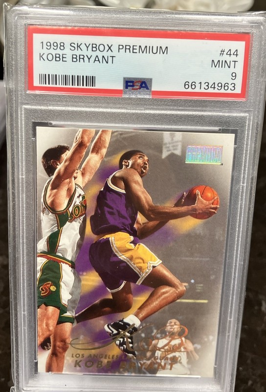 1998 Skybox Premium Kobe Bryant #44 PSA 9 Mint HOF