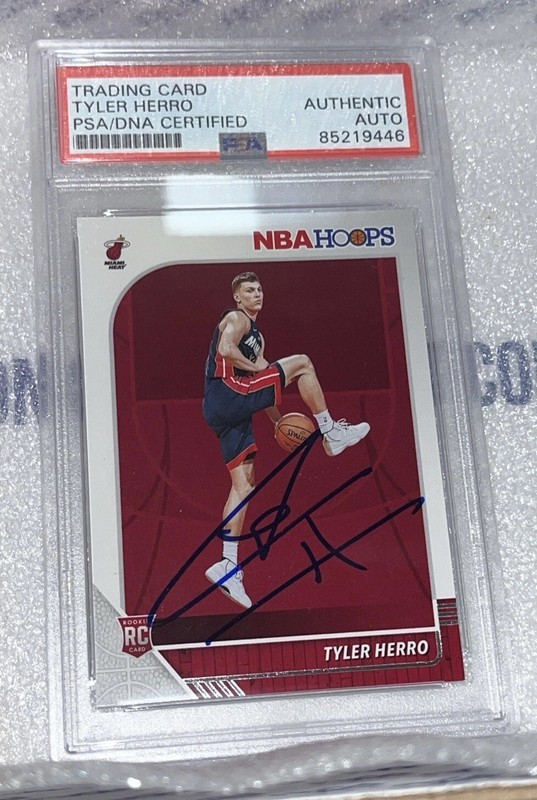 Tyler Herro 2019-20 Panini Hoops Autograph Rookie Card #210 PSA/DNA AUTHENTIC
