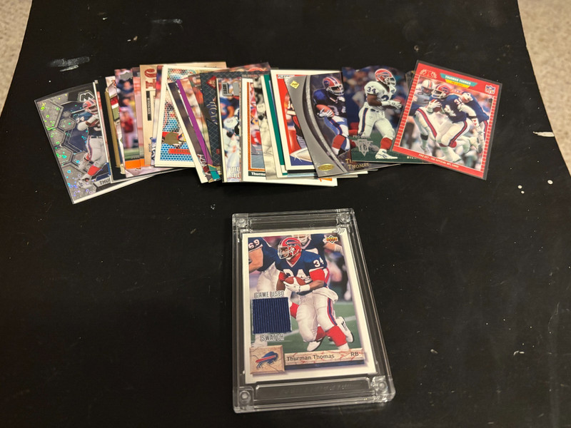 Lot of 38 Thurman Thomas football cards Buffalo Bills + game used jersey card