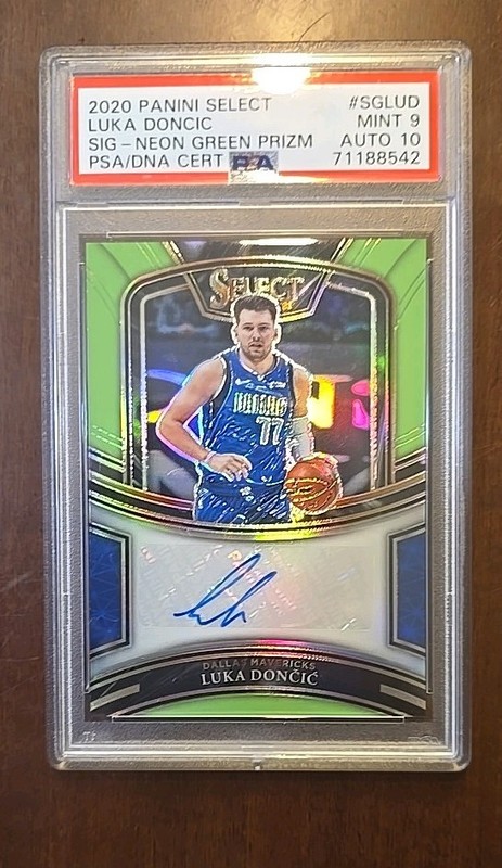 2020 Panini Select LUKA DONCIC Neon Geen Prizm Auto /35 PSA MINT9 DNA AUTO 10