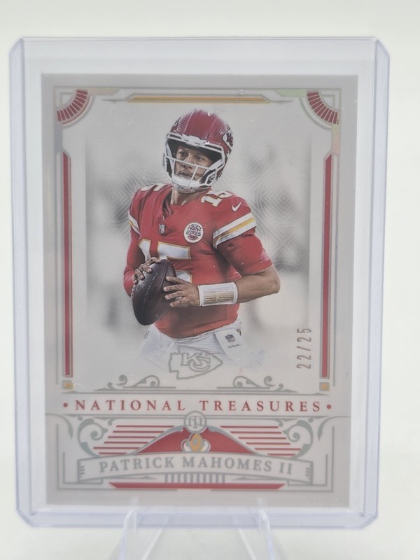 2025 Panini National Treasures - Patrick Mahomes II #47 Holo Silver Chiefs /25 