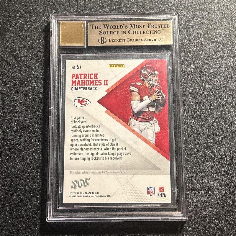 2017 Patrick Mahomes RC Auto Panini Black Friday Autograph SSP Rookie 🔥💰🔥 view 2