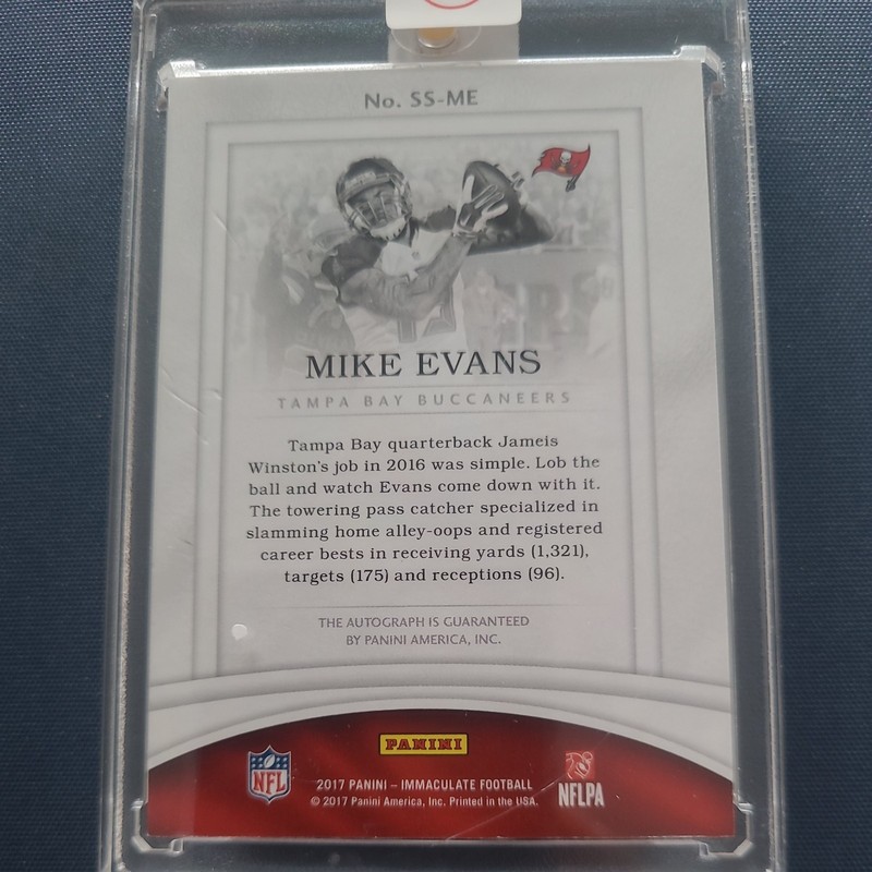 2017 IMMACULATE COLLECTION SHADOW BOX MIKE EVANS ON CARD AUTO #’d 15/49 view 2