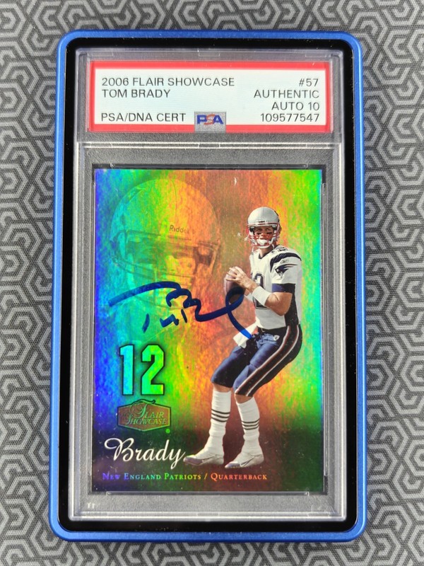 2006 Fleer Flair Showcase Tom Brady On Card Auto PSA DNA 10 Perfect Blue #57 