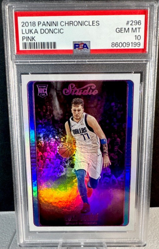 Panini 2018-19 Chronicles Studio Luka Doncic #296 Pink Rookie Mavericks PSA 10