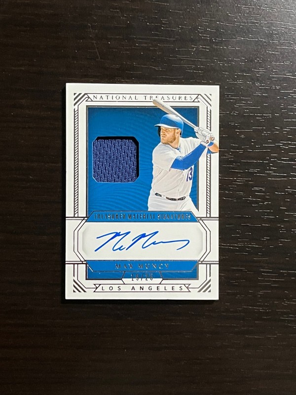 MAX MUNCY 2019 National Treasures Material Signature Patch AUTO /25 Card #TMS-MM