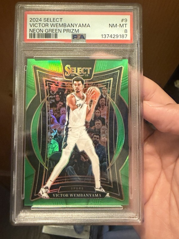 2024-25 Panini Select Victor Wembanyama Concourse Neon Green Prizms /75 PSA 8
