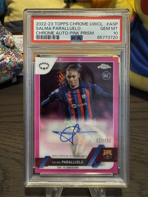 2022-23 Topps Chrome Salma Paralluelo Pink Prizm Rookie AUTO /150 RC SSP PSA 10