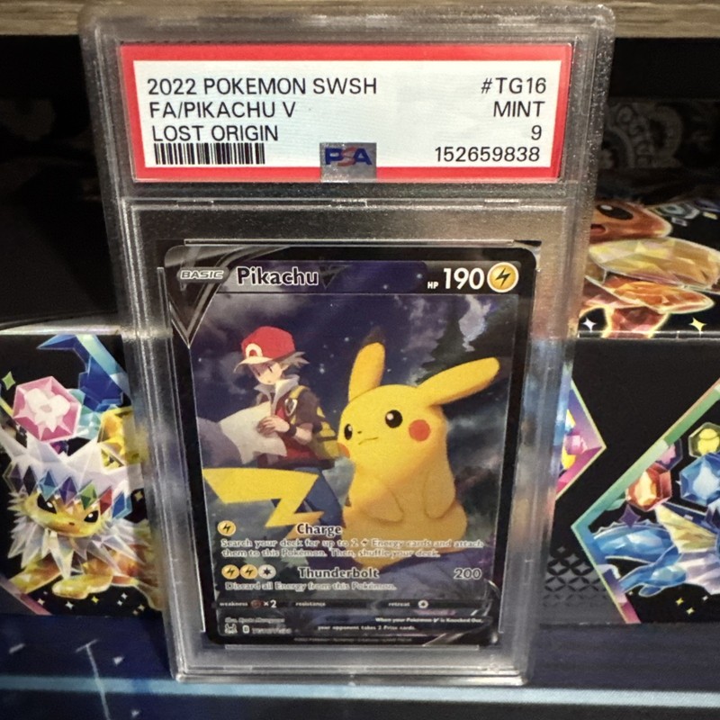 2022 POKEMON SWORD & SHIELD LOST ORIGIN #TG16 FULL ART/PIKACHU V PSA 9