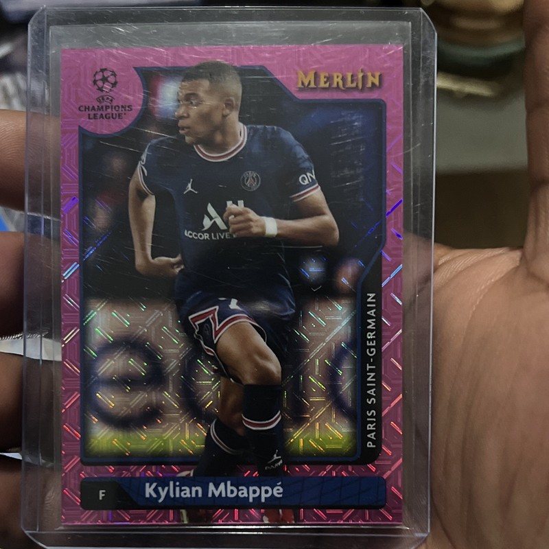 Topps Merlin Chrome Kylian Mbappé PSG #100 Pink Mojo Refractor 132/275