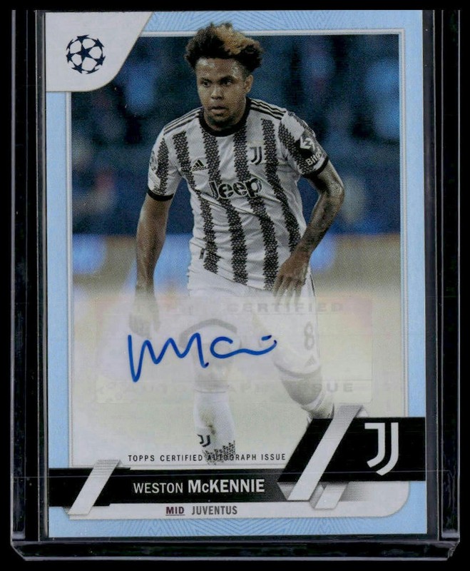 WESTON McKENNIE 2022-23 Topps UEFA Auto #A-WM view 1