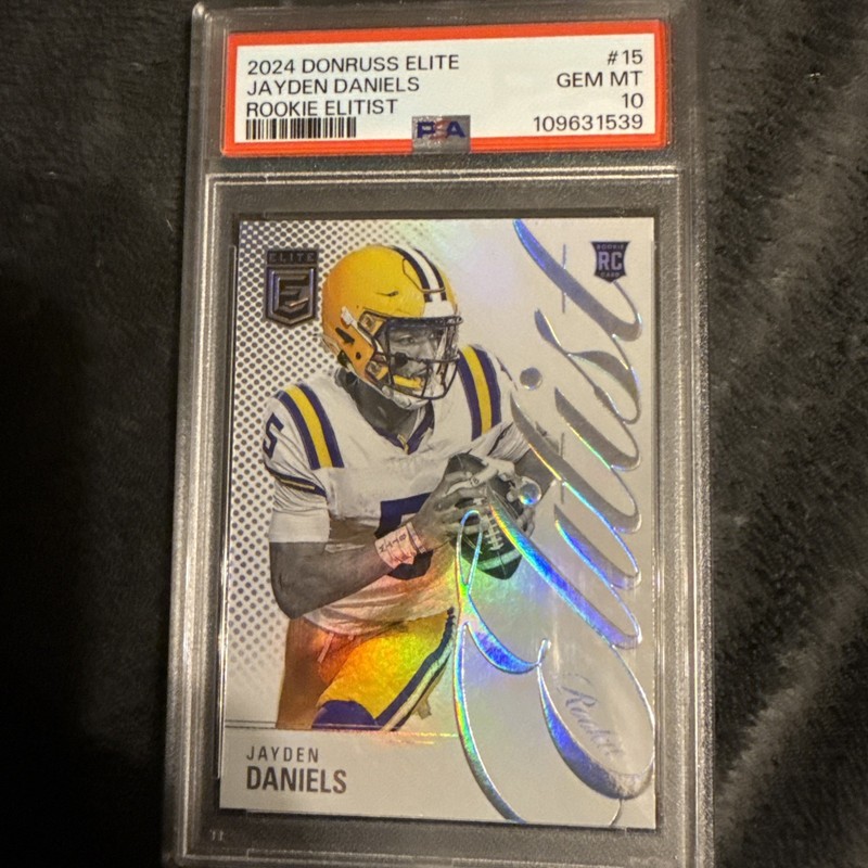 2024 Panini Donruss Elite - Rookie Elitist Jayden Daniels #15 (RC) PSA 10 view 1