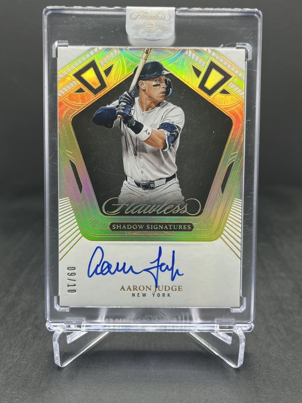 2025 Panini Flawless Aaron Judge Shadow Autograph Auto Gold 09/10 #SS-AJ