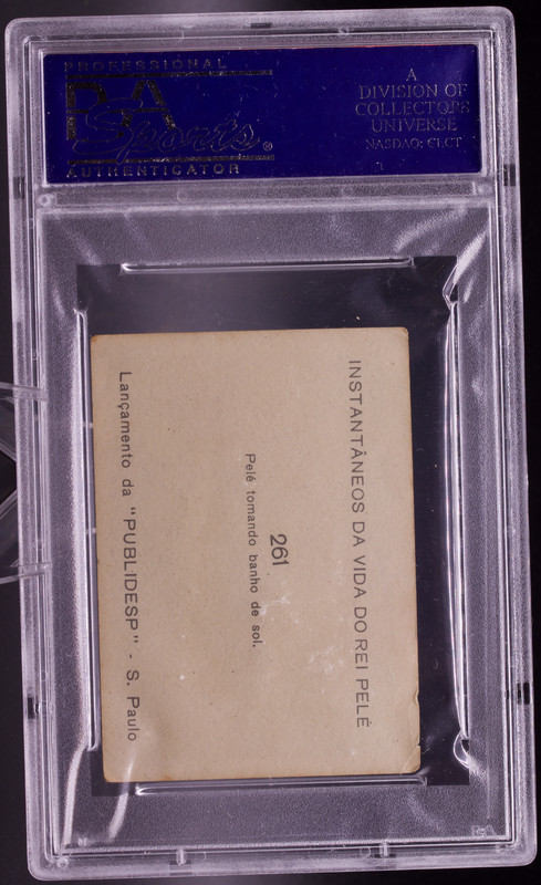 1964 Instantaneos Da Vida #261 Pele PSA 2 GOOD Beach Brazil Soccer Card view 2