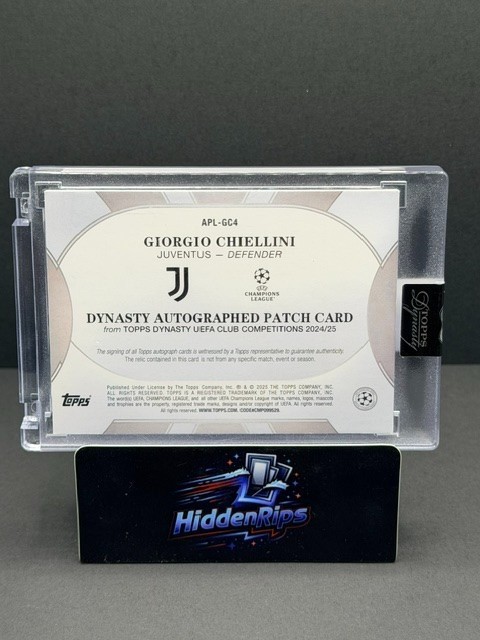 2024-25 Topps Dynasty UEFA Club Competitions Giorgio Chiellini Dynasty Autograph view 2