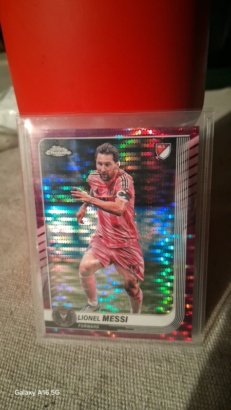 Topps Chrome 2025 Exclusive Pink Pulsar Messi Eze Steuckers Rodrygo Wagner RC view 2