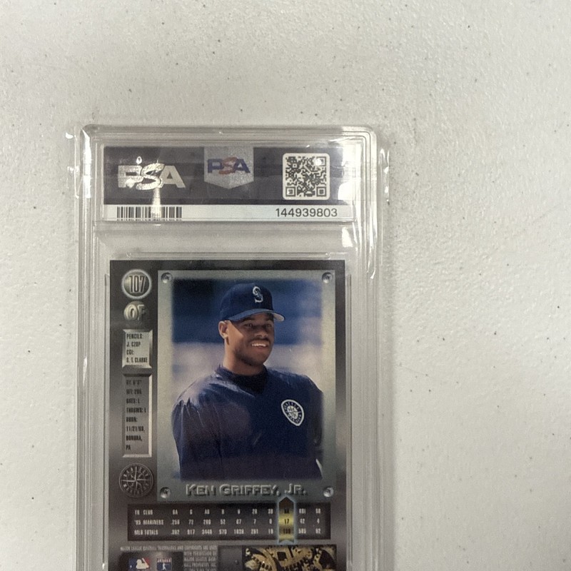 1996 Fleer Metal Universe - Ken Griffey Jr #107 Platinum Edition PSA 8 view 2