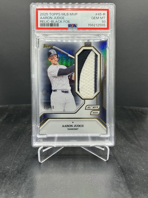 2025 Topps MLB MVP Aaron Judge 2025 AL MVP Relic Black Foil 03/10 PSA 10 #45-R