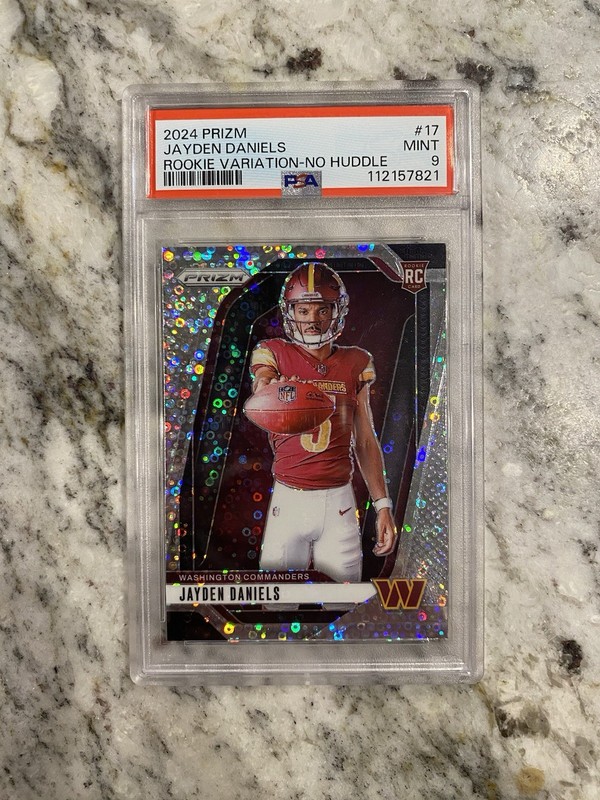 Jayden Daniels 2024 Panini Prizm Rookie Variation No Huddle Prizm #17 PSA 9 RC