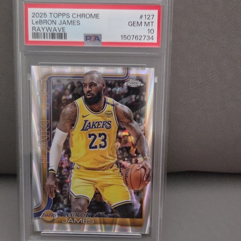 Topps Chrome 2025-26 LeBron James #127 RayWave Refractor PSA 10 Lakers view 2