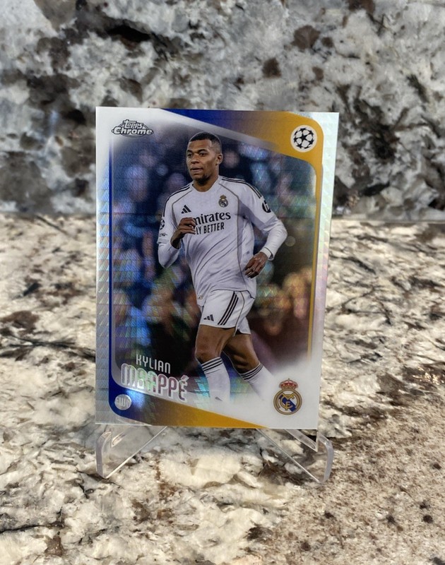 Kylian Mbappe 2025 Topps Chrome UEFA CC #112 Prism Refractor