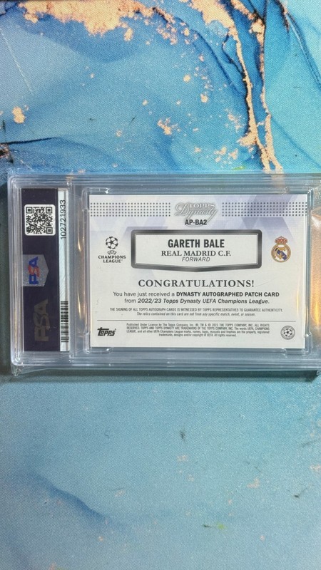 2023-24 Topps Dynasty UEFA - Gareth Bale, Real Madrid GU Patch Auto /10 PSA9  view 2