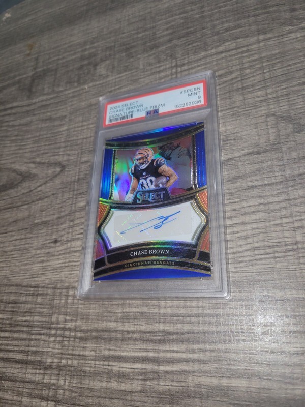 2024 Panini Select Chase Brown AUTO  Signatures Blue Prizm  /149  PSA 9🔥🔥