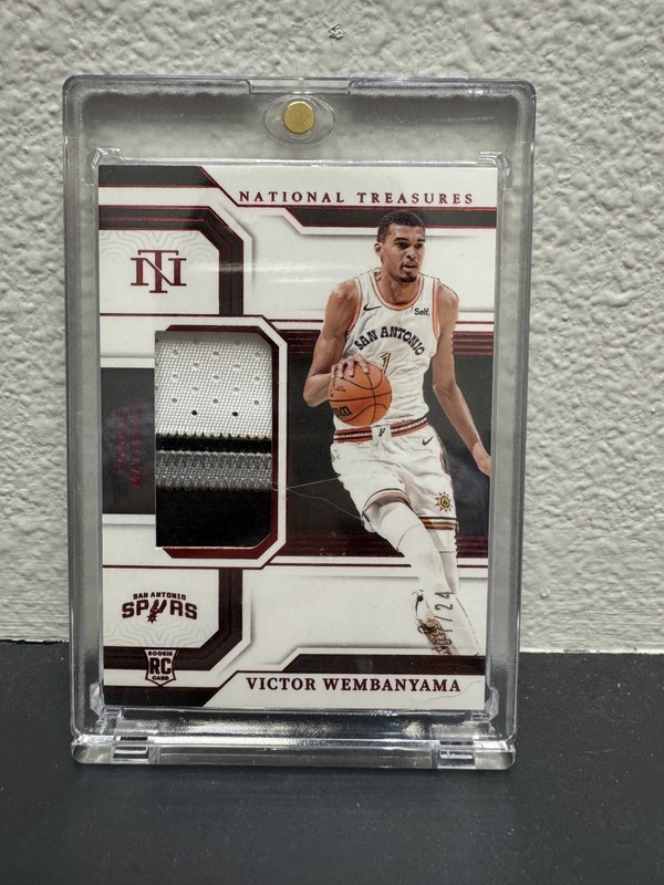 2023-24 National Treasures Victor Wembanyama Rookie RC Patch International /24