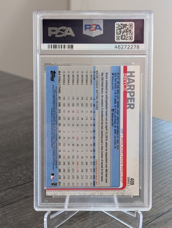 2019 Topps BRYCE HARPER #400 Batting Phillies PSA 10 view 2
