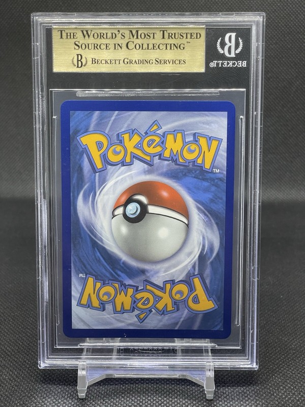 Pokemon Vivid Voltage Pikachu V Full Art Holo Ultra Rare 170/185 BGS 10 TCG Card view 2
