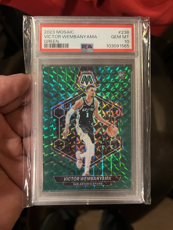 Victor Wembanyama 2023 PANINI MOSAIC Rookie/RC Green Prizm #238 PSA 10 Gem Mint