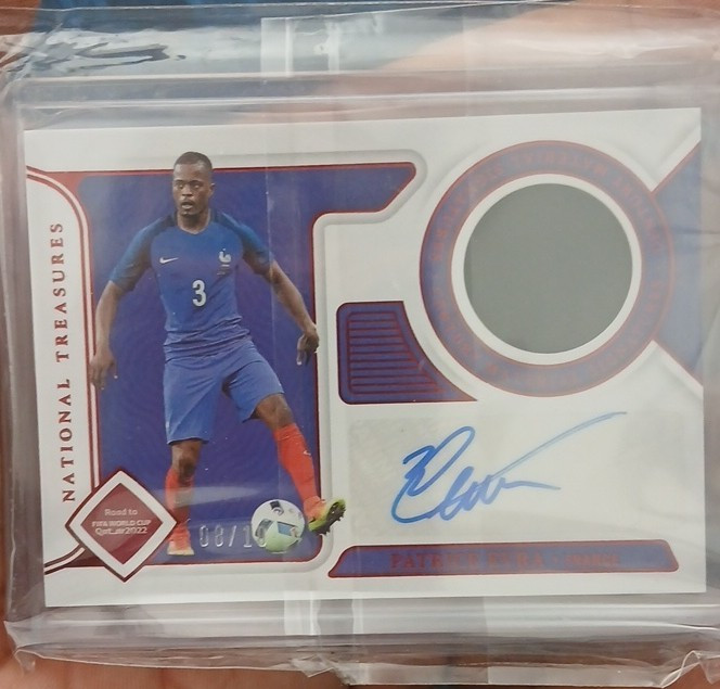 Panini 2022 National Treasures Road to FIFA World Cup Patrice Evra Auto /10